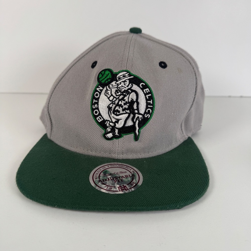 Mitchell & Ness Boston Celtics Hat OSFA Grey Green Snapback Sportswear Mens